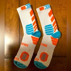 Unisex Compression Training Socks, Fits Men size 6-11